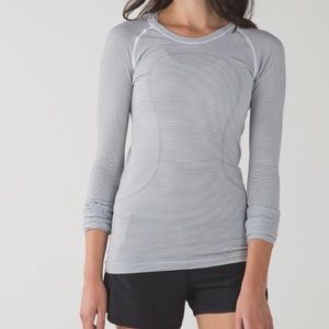 Lululemon Swiftly Tech Longsleeve Full Length
Striped Black White